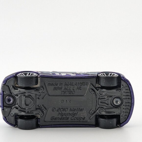 Hot Wheels City Goal Hyundai Genesis Coupe Car Purple (11/250) Soccer Football - Picture 6 of 6
